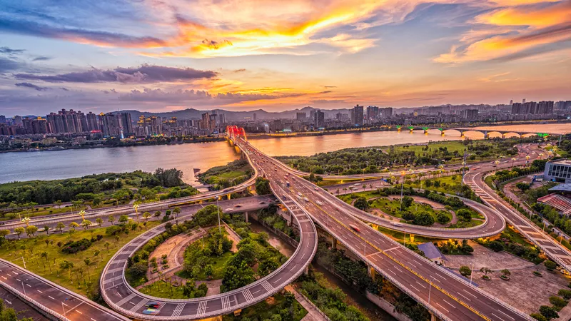 开云体育(中国)官方网站蛊卦近10万网友指尖投票——图片组总探访量近6万次-ka